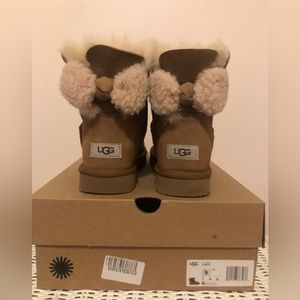 SOLD Arielle Uggs 9